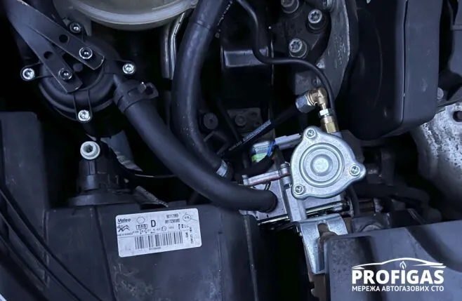 Редуктор та фільтр парової фази коалесцентного типу